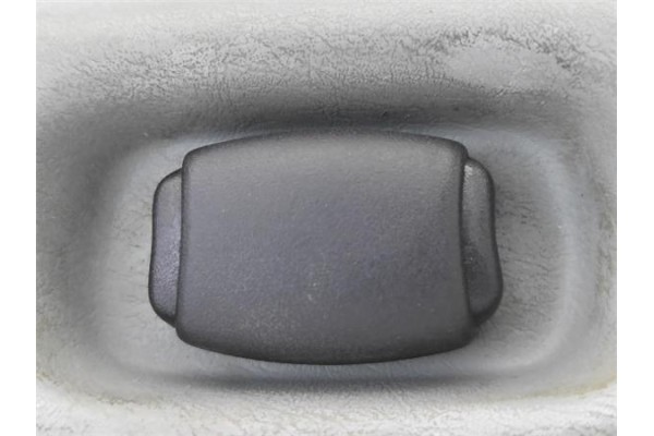 Recambio de tapa guantera para renault trafic ii furgón (fl) 2.5 dti referencia OEM IAM 7701065006  