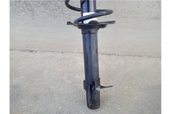Recambio de amortiguador delantero izquierdo para citroen c1 1.2 feel referencia OEM IAM B000771480  