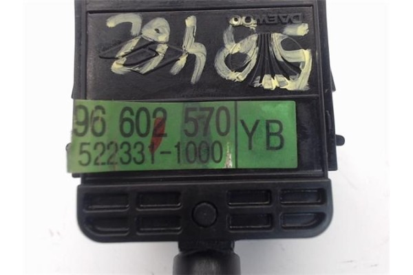 Recambio de mando limpiaparabrisas para chevrolet aveo berlina 1.4 lt referencia OEM IAM 96602570 5223311000 