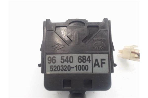 Recambio de mando intermitencia para chevrolet aveo berlina 1.4 lt referencia OEM IAM 96540684 5203201000 