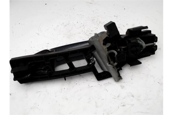 Recambio de maneta exterior delantero derecha para ford fiesta vi 1.4 referencia OEM IAM 1757131 FD3448004 