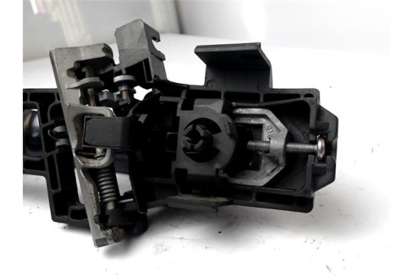 Recambio de maneta exterior trasero derecha para ford fiesta vi 1.4 referencia OEM IAM 1757131 FD3448004 