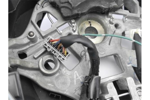 Recambio de volante para nissan micra iv (k13k/kk) 1.2 acenta referencia OEM IAM 484301HE3C  