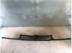 Recambio de rejilla capo para nissan vanette cargo 2.3 vanette cargo combi - 5 referencia OEM IAM 623107C030  
