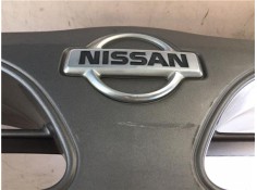 Recambio de rejilla capo para nissan vanette cargo 2.3 vanette cargo combi - 5 referencia OEM IAM 623107C030  