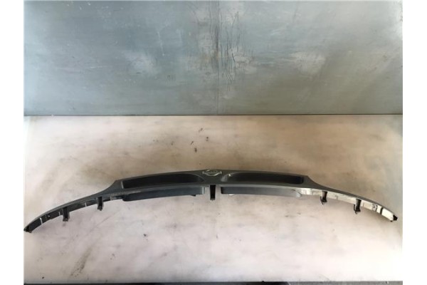 Recambio de rejilla capo para nissan vanette cargo 2.3 vanette cargo combi - 5 referencia OEM IAM 623107C030  