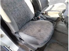 Recambio de asiento delantero derecho para nissan terrano ii (r20) 2.7 td 4wd referencia OEM IAM 87000 87300 