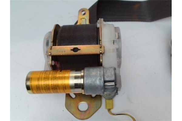 Recambio de cinturon seguridad delantero derecho para toyota yaris verso (ncp2/nlp2) 1.5 (ncp21) referencia OEM IAM   