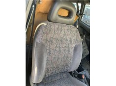 Recambio de asiento delantero derecho para nissan terrano ii (r20) 2.7 td 4wd referencia OEM IAM 87000 87300 