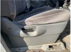 Recambio de asiento delantero derecho para nissan terrano ii (r20) 2.7 td 4wd referencia OEM IAM 87000 87300 