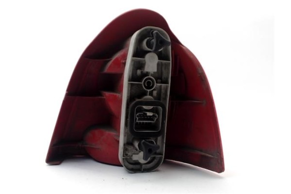 Recambio de piloto trasero izquierdo para renault twingo ii referencia OEM IAM 7701036397  