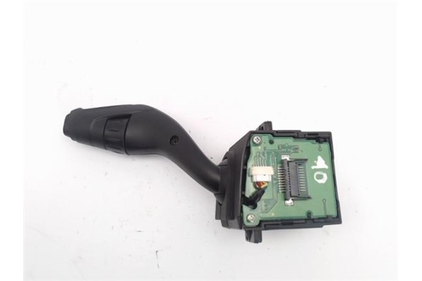 Recambio de mando limpiaparabrisas para ford focus berlina (cb8) referencia OEM IAM AV6T17A553AC  