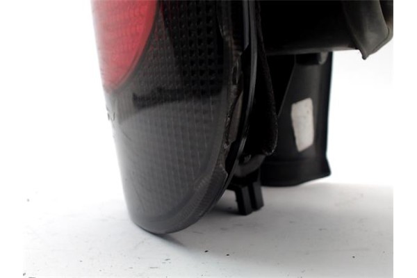 Recambio de piloto trasero derecho para renault espace (j63) referencia OEM IAM   