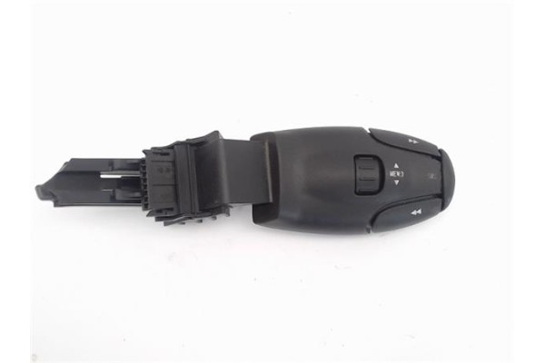 Recambio de mando multifuncion para peugeot 207 referencia OEM IAM   