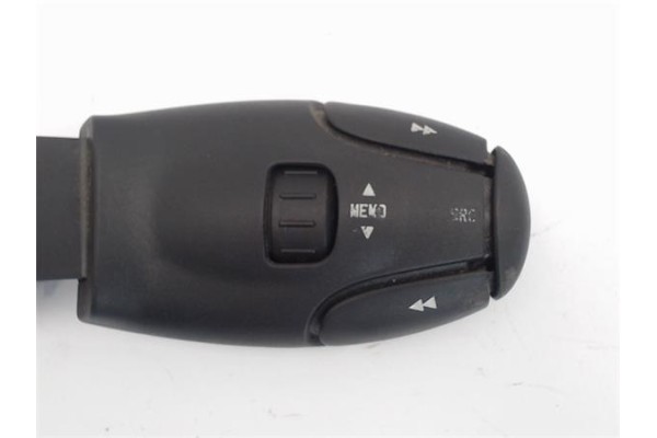Recambio de mando multifuncion para peugeot 207 referencia OEM IAM   