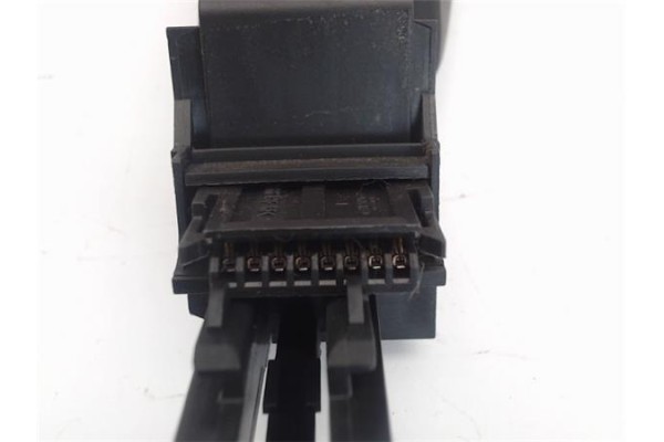 Recambio de mando multifuncion para peugeot 207 referencia OEM IAM   