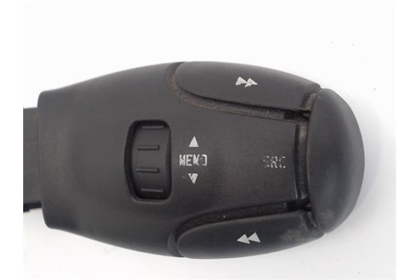 Recambio de mando multifuncion para peugeot 207 referencia OEM IAM   