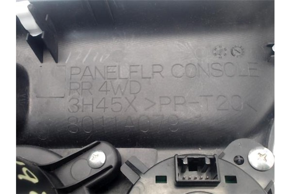 Recambio de embellecedor consola central para mitsubishi outlander (cw0) 2.0 di-d intense referencia OEM IAM 8011A079HA  