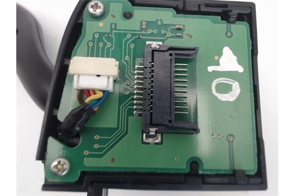 Recambio de mando limpiaparabrisas para ford focus berlina (cb8) referencia OEM IAM AV6T17A553AC  