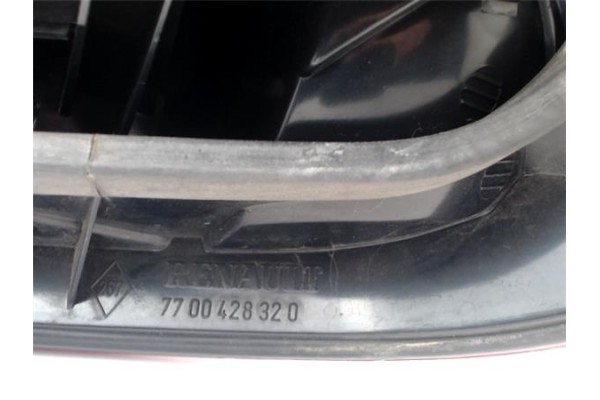 Recambio de piloto trasero izquierdo para renault megane i fase 2 berlina (ba0) referencia OEM IAM 7700428320  