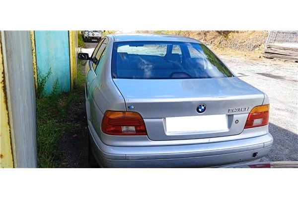bmw serie 5 berlina (e39) del año 2002