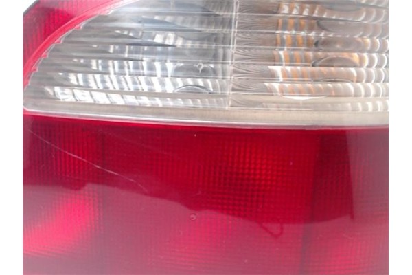 Recambio de piloto trasero derecho para renault megane i fase 2 berlina (ba0) referencia OEM IAM 7700428321  