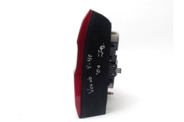 Recambio de piloto trasero izquierdo para volvo v40 familiar referencia OEM IAM 30863903  