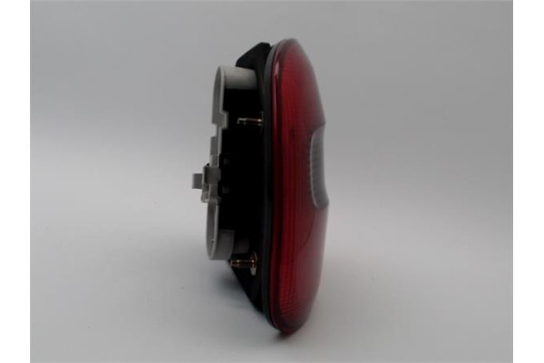 Recambio de piloto trasero izquierdo para volvo v40 familiar referencia OEM IAM 30863903  