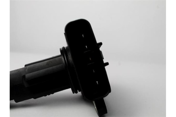 Recambio de caudalimetro para toyota avensis berlina (t25) 2.2 d-4d executive berlina (5-ptas.) referencia OEM IAM 2220433010 19