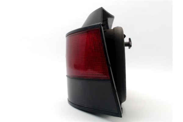Recambio de piloto trasero derecho para renault clio i fase i / ii (b/c57) referencia OEM IAM 7700796118 7700796120 