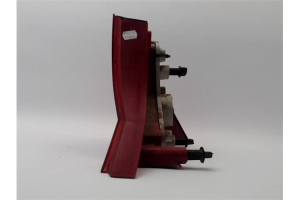 Recambio de piloto trasero izquierdo para ford focus familiar (cak) referencia OEM IAM 1M5113A603BA  1150022 , FORD | 1065783 , 