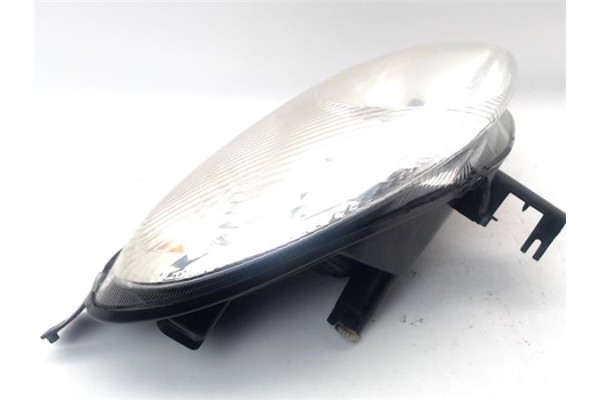 Recambio de faro delantero dcho para citroen xsara picasso 2.0 hdi referencia OEM IAM 6205W0  