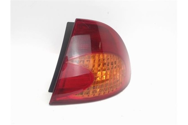 Recambio de piloto trasero derecho para toyota avensis berlina (t22) 2.0 td (ct220_) referencia OEM IAM  23291401 