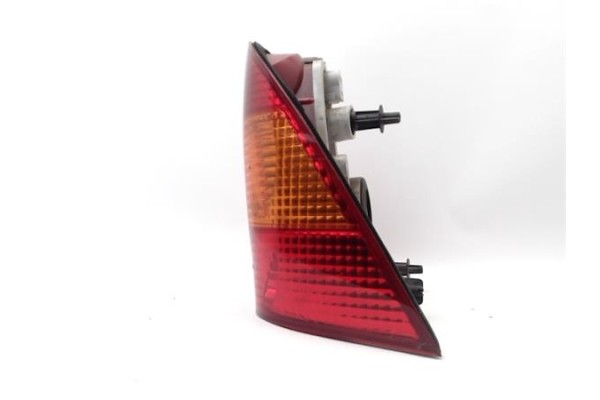 Recambio de piloto trasero derecho para ford focus familiar (cak) referencia OEM IAM 1M5113A602BA  1150021 , FORD | 1065782 , FO