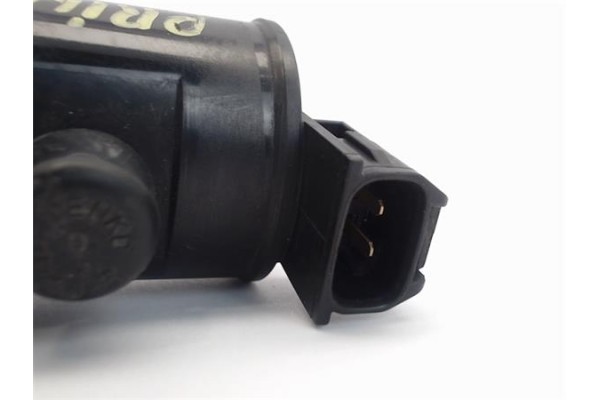 Recambio de bomba de agua para toyota prius (nhw20) híbrido basis referencia OEM IAM 0641000951   Recambio de bomba de agua para toyota prius (nhw20) híbrido basis referencia OEM IAM 0641000951