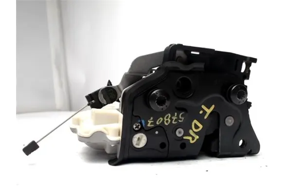 Recambio de cierre electromagnetico trasero derecho para seat altea (5p1) 1.9 tdi referencia OEM IAM 1P1837016 100136410 1P18370