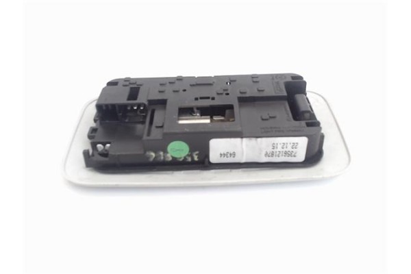 Recambio de luz trasero central techo para fiat 500x (334) 1.6 urban referencia OEM IAM 7356121870  