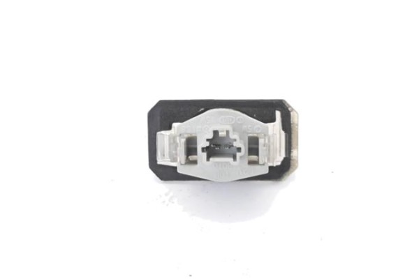 Recambio de piloto matricula trasero derecho para honda civic vi 1.6 referencia OEM IAM 33501S6AG01  
