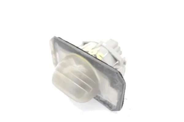 Recambio de piloto matricula trasero izquierdo para honda civic vi 1.6 referencia OEM IAM 33551S6AG01  