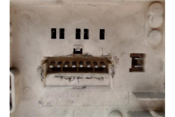 Recambio de piloto trasero izquierdo para renault clio i fase i / ii (b/c57) referencia OEM IAM 7700796117  