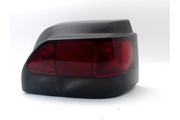 Recambio de piloto trasero derecho para renault clio i fase iii referencia OEM IAM 7700827552  
