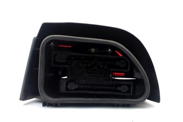 Recambio de piloto trasero derecho para renault clio i fase iii referencia OEM IAM 7700827552  