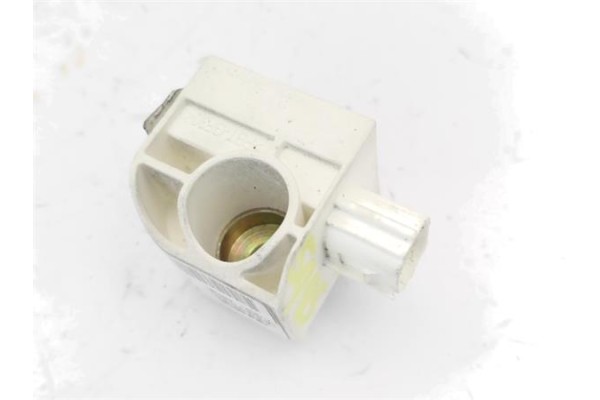 Recambio de sensor impacto para honda civic vi 1.6 referencia OEM IAM 5WK43249  