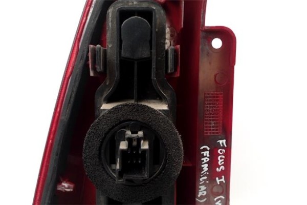 Recambio de piloto trasero derecho para ford focus familiar (cak) referencia OEM IAM   (X) , FORD | 438 , FIAT | 456 , FIAT | 36