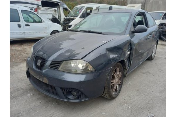 seat ibiza (6l1)(04.2002 ) del año 