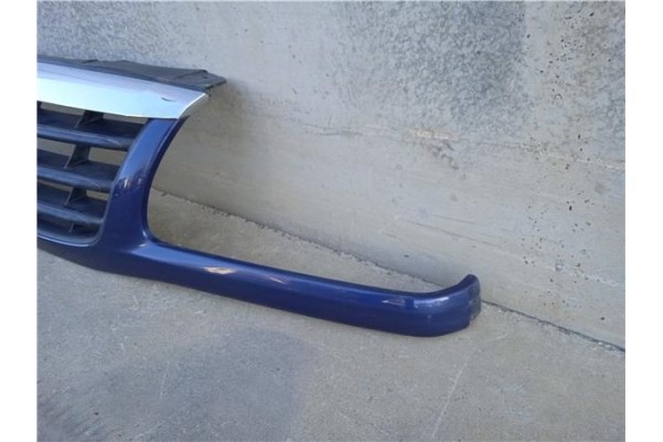 Recambio de rejilla paragolpes delantero para suzuki grand vitara 3 puertas (sq/gt) 2.0 td dlx referencia OEM IAM 7211165D11  