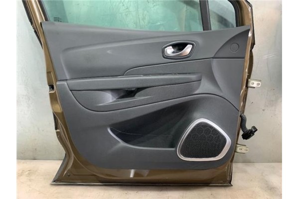 Recambio de puerta delantero izquierda para renault captur i 0.9 zen referencia OEM IAM 801012676R  