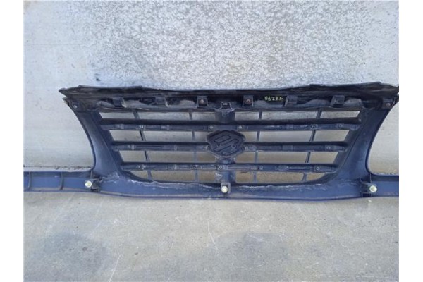 Recambio de rejilla paragolpes delantero para suzuki grand vitara 3 puertas (sq/gt) 2.0 td dlx referencia OEM IAM 7211165D11  