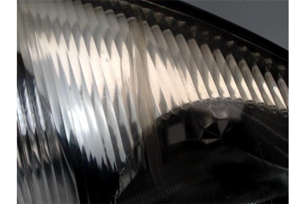 Recambio de faro delantero dcho para daewoo lanos referencia OEM IAM 96226417  