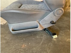 Recambio de asiento delantero izquierdo para audi a4 avant (b5) 2.6 referencia OEM IAM 8D0881025E  
